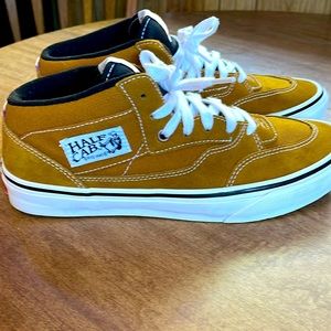 Vans half cab men’s 9.5 shoes like new